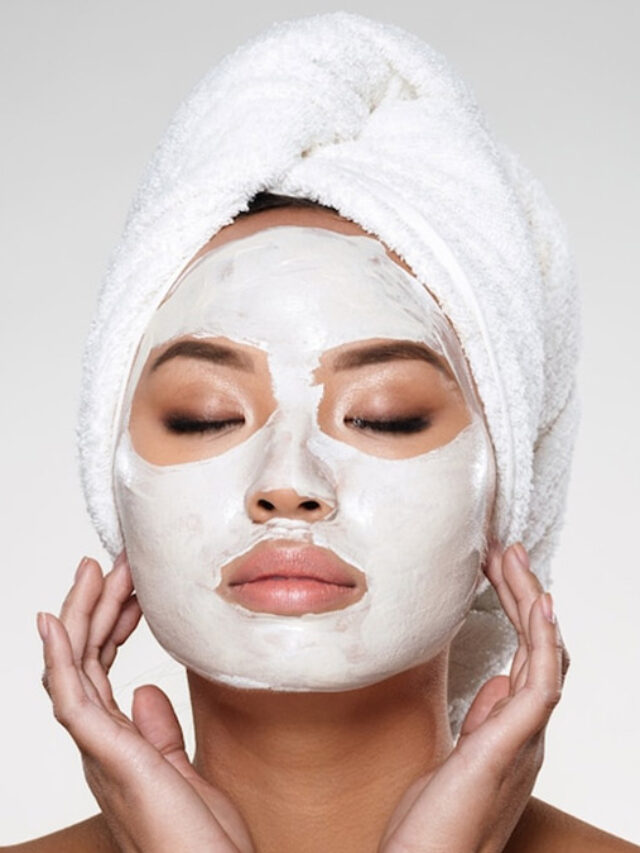 Amazing benefits of applying milk cream on face